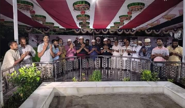 এরশাদের মৃত্যুবার্ষিকী: রংপুরে কবর জিয়ারত করলেন নেতারা