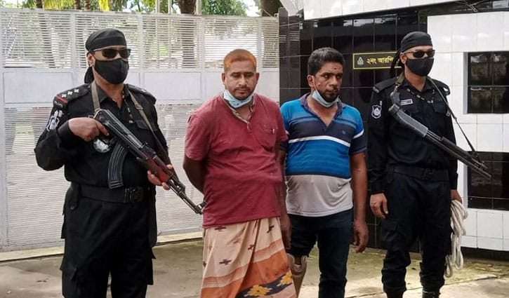 রোগী সেজে হেরোইন পাচারকালে আটক ২ রোগী সেজে হেরোইন পাচারকালে আটক ২