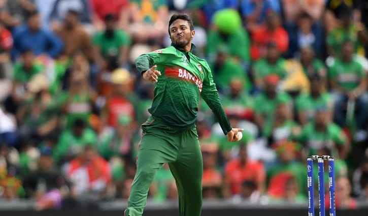 অসাধারণ এক ডাবলের সামনে সাকিব অসাধারণ এক ডাবলের সামনে সাকিব