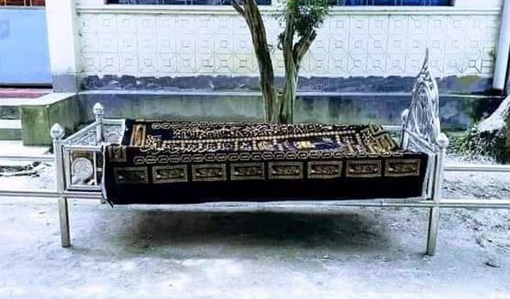 ছেলের করোনার খবরে মায়ের মৃত্যু, পরে মারা গেলেন বাবাও ছেলের করোনার খবরে মায়ের মৃত্যু, পরে মারা গেলেন বাবাও