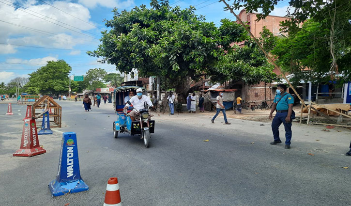 কঠোর লকডাউনে ফাঁকা রাজশাহী মহানগরী কঠোর লকডাউনে ফাঁকা রাজশাহী মহানগরী