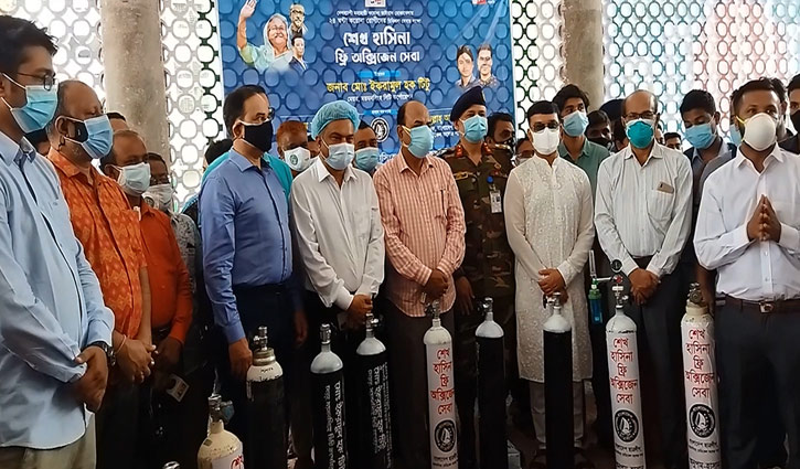 মমেক হাসপাতালে ৫০টি অক্সিজেন সিলিন্ডার সহায়তা মমেক হাসপাতালে ৫০টি অক্সিজেন সিলিন্ডার সহায়তা