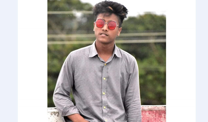 পুলিশ আসতে দেখে যুবকের নদীতে ঝাঁপ, সন্ধানে ডুবুরি দল পুলিশ আসতে দেখে যুবকের নদীতে ঝাঁপ, সন্ধানে ডুবুরি দল