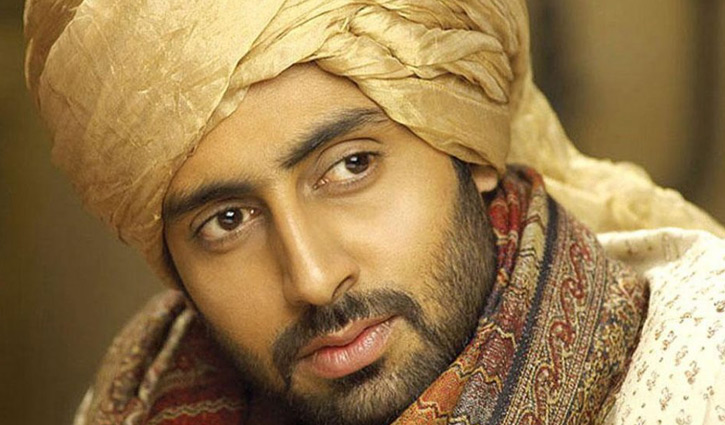 বিলাসবহুল ফ্ল‌্যাট বিক্রি করে দিলেন অভিষেক