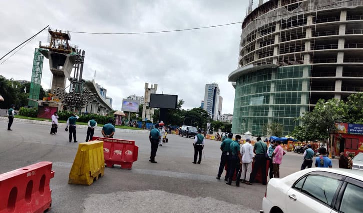 লকডাউনের প্রথম দিনে রাজধানীতে ৪০৩ জন গ্রেপ্তার লকডাউনের প্রথম দিনে রাজধানীতে ৪০৩ জন গ্রেপ্তার