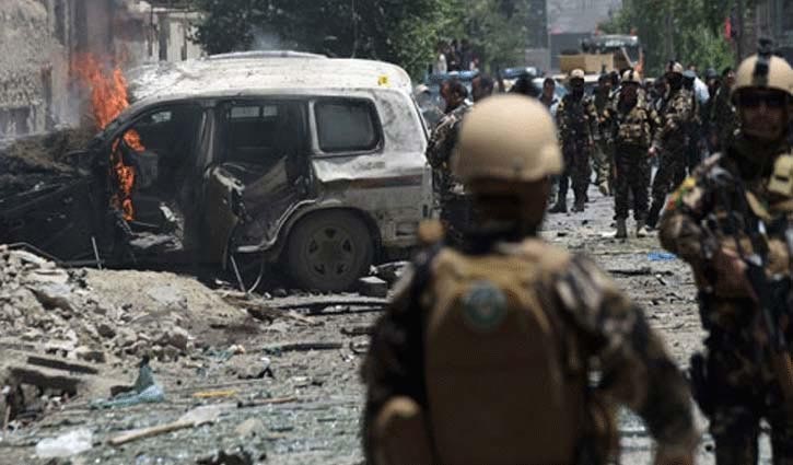 Powerful blasts, gunfire rock Kabul