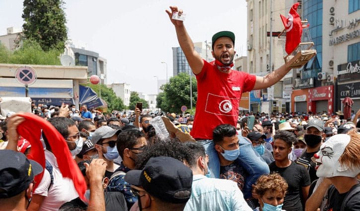 Tunisia protests continue despite PM’s sack Tunisia protests continue despite PM’s sack