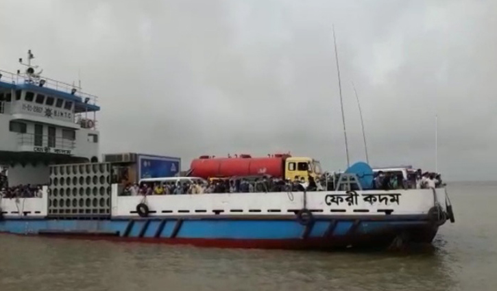 শিমুলিয়া-বাংলাবাজার রুটে ফেরি চলাচল শুরু শিমুলিয়া-বাংলাবাজার রুটে ফেরি চলাচল শুরু