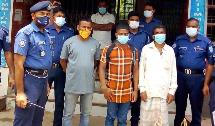 আড়াই বছর কারাভোগের পর দেশে ফিরে গেলো তিন ভারতীয়