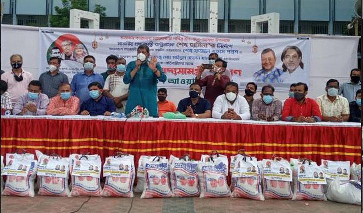১ হাজার বাকপ্রতিবন্ধীকে ঈদ উপহার দিলো যুবলীগ ১ হাজার বাকপ্রতিবন্ধীকে ঈদ উপহার দিলো যুবলীগ