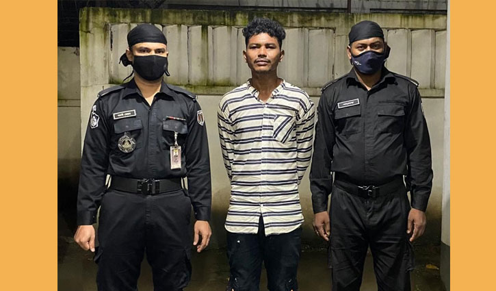 মোহাম্মদপুরে অস্ত্রসহ আটক এক মোহাম্মদপুরে অস্ত্রসহ আটক এক