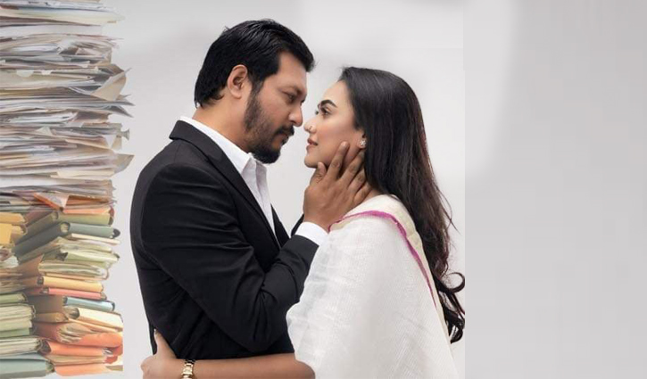‘কাগজ’-এ নাম লেখালেন ইমন আইরিন ‘কাগজ’-এ নাম লেখালেন ইমন আইরিন