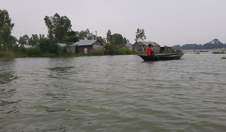 সিরাজগঞ্জে যমুনার পানি বিপৎসীমা ছাড়িয়ে, নিম্নাঞ্চল প্লাবিত