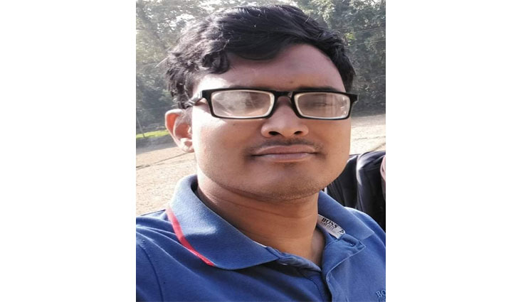 দীর্ঘ ৯ বছরেও মৃত থেকে জীবিত হতে পারেননি আব্দুল আওয়াল দীর্ঘ ৯ বছরেও মৃত থেকে জীবিত হতে পারেননি আব্দুল আওয়াল