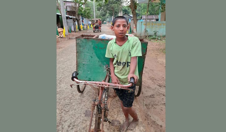 শিশু শাহাবুদ্দীনের স্বপ্ন একটি ব্যাটারিচালিত অটো রিকশার শিশু শাহাবুদ্দীনের স্বপ্ন একটি ব্যাটারিচালিত অটো রিকশার