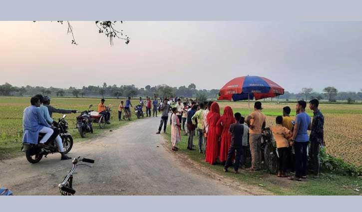 পথে প্রান্তরে ঈদ পথে প্রান্তরে ঈদ