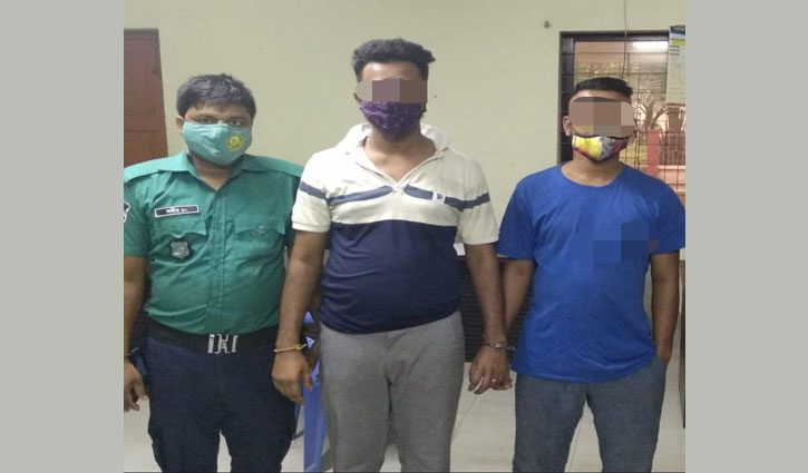 সিলেটে ট্রাফিক সার্জেন্টকে মারধরের অভিযোগে দুই ভাই গ্রেপ্তার সিলেটে ট্রাফিক সার্জেন্টকে মারধরের অভিযোগে দুই ভাই গ্রেপ্তার