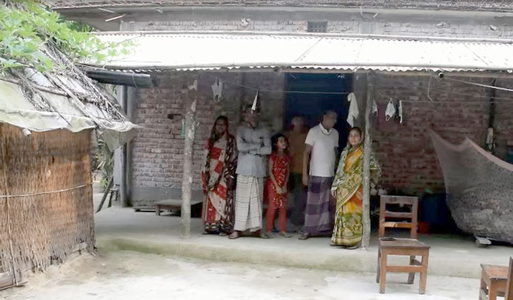 কেন যাদব বাগানী একঘরে, ব্যবহার করতে পারছেন না টিউবওয়েল? কেন যাদব বাগানী একঘরে, ব্যবহার করতে পারছেন না টিউবওয়েল?