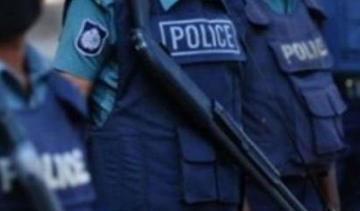 ফে‌ন্সি‌ডিল বি‌ক্রির অভি‌যো‌গ: এএস‌পিসহ ৩ পু‌লিশ কর্মকর্তা প্রত‌্যাহার