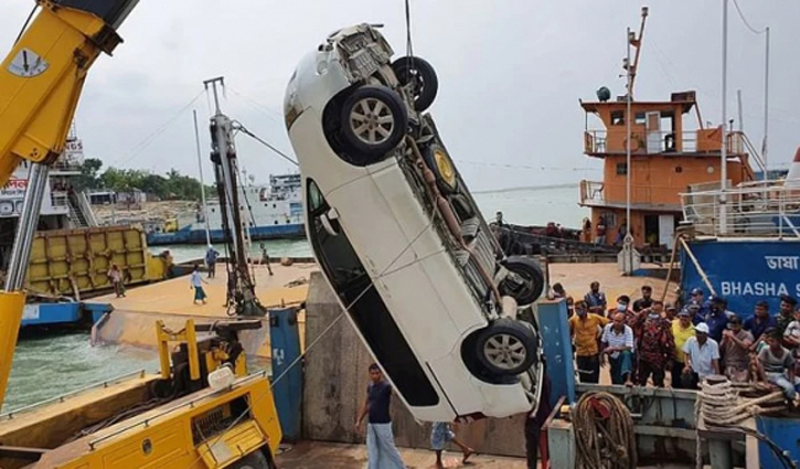 পন্টুনের তার ছিঁড়ে মাইক্রোবাস নদীতে: নিখোঁজ চালকের লাশ উদ্ধার পন্টুনের তার ছিঁড়ে মাইক্রোবাস নদীতে: নিখোঁজ চালকের লাশ উদ্ধার