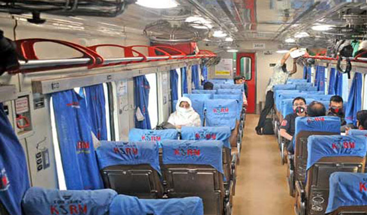 ট্রেন চলবে অর্ধেক আসন ফাঁকা রেখে 