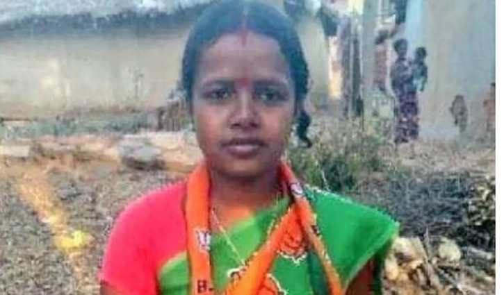 নির্বাচনে জিতলেন রাজমিস্ত্রির স্ত্রী