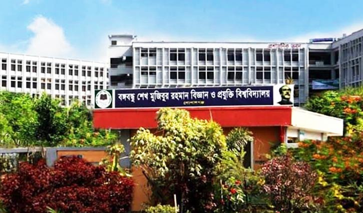 ক্যান্সারে আক্রান্ত মাকে বাঁচাতে চান উর্মি ক্যান্সারে আক্রান্ত মাকে বাঁচাতে চান উর্মি