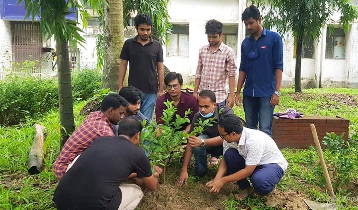 জাবি ক্যাম্পাসে ছাত্রলীগের বৃক্ষরোপণ জাবি ক্যাম্পাসে ছাত্রলীগের বৃক্ষরোপণ