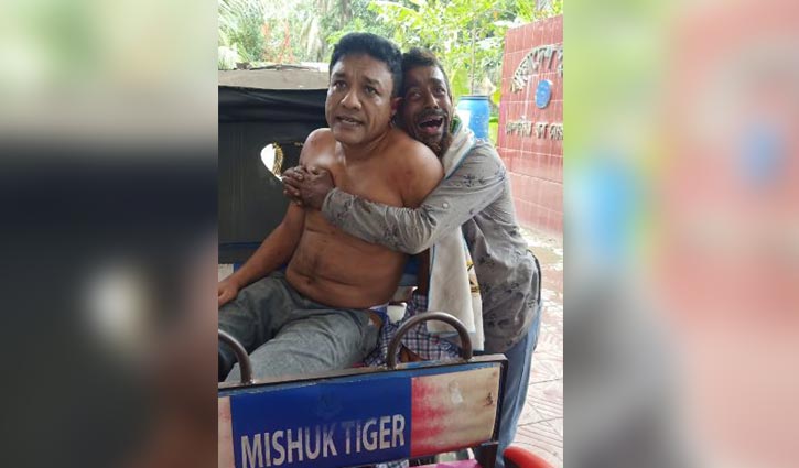 কোম্পানীগঞ্জ আ.লীগের সাংগঠনিক সম্পাদককে পিটিয়ে জখম, ঢাকায় স্থানান্তর কোম্পানীগঞ্জ আ.লীগের সাংগঠনিক সম্পাদককে পিটিয়ে জখম, ঢাকায় স্থানান্তর