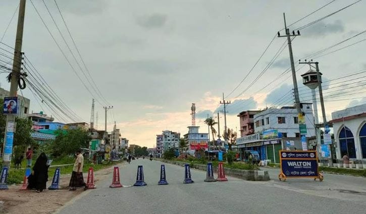 নাটোরে লকডাউনের পঞ্চম দিনে কঠোর প্রশাসন নাটোরে লকডাউনের পঞ্চম দিনে কঠোর প্রশাসন