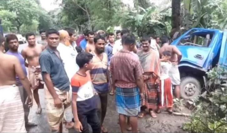 ট্রাক-পিকআপ মুখোমুখি সংঘর্ষে নিহত ১ ট্রাক-পিকআপ মুখোমুখি সংঘর্ষে নিহত ১