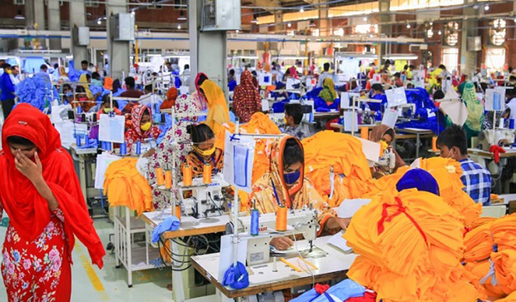 ‘পোশাক কারখানায় ঈদের ছুটি ৩ দিনের বেশি নয়’ 