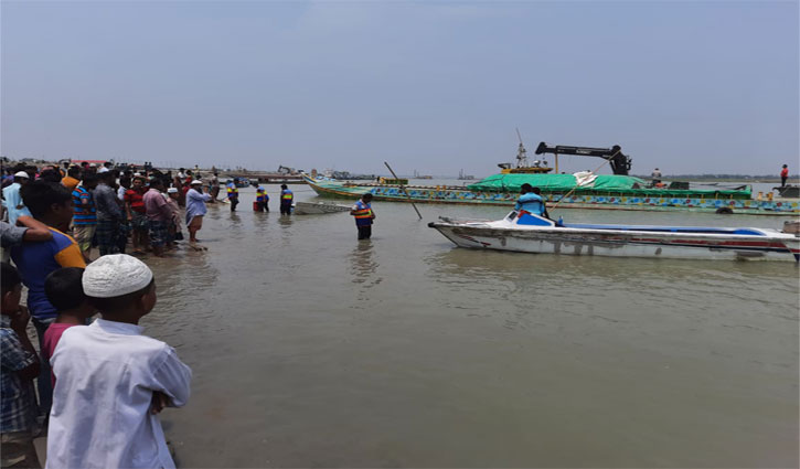 পদ্মায় নৌ দুর্ঘটনা: স্পিডবোটের মালিক গ্রেপ্তার পদ্মায় নৌ দুর্ঘটনা: স্পিডবোটের মালিক গ্রেপ্তার