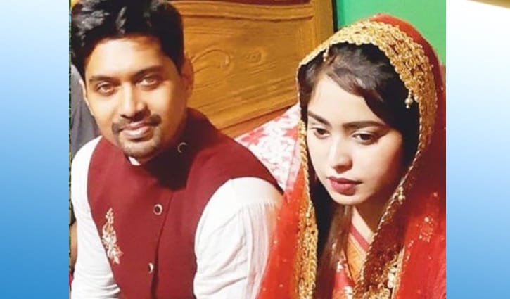 চুপিসারে বিয়ের পিঁড়িতে দীঘির নায়ক চুপিসারে বিয়ের পিঁড়িতে দীঘির নায়ক