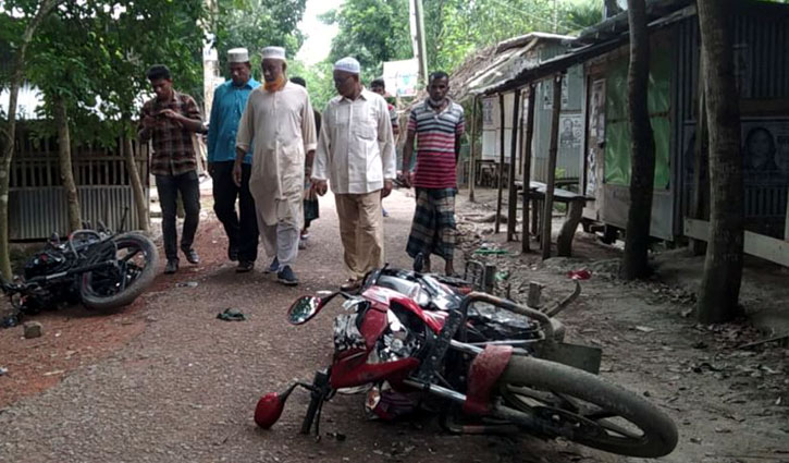 বরগুনায় নির্বাচনী সহিংসতায় আহত ৩০ বরগুনায় নির্বাচনী সহিংসতায় আহত ৩০