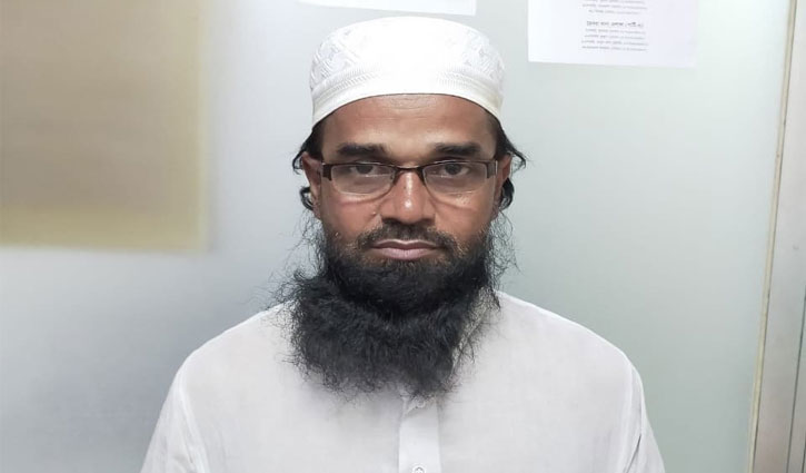 হেফাজত নেতা শরীফউল্লাহ ১ দিনের রিমান্ডে হেফাজত নেতা শরীফউল্লাহ ১ দিনের রিমান্ডে