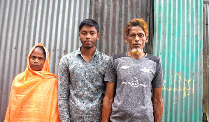মেডিক্যাল কলেজে সুমনের ভর্তির দায়িত্ব নিলেন তথ্য প্রতিমন্ত্রী মেডিক্যাল কলেজে সুমনের ভর্তির দায়িত্ব নিলেন তথ্য প্রতিমন্ত্রী