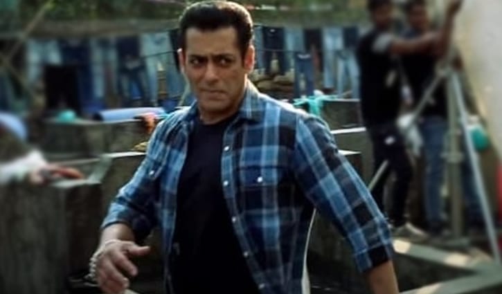 ‘বাবা আমাকে মারধর করবে, মা থাপ্পড় মারবে’ ‘বাবা আমাকে মারধর করবে, মা থাপ্পড় মারবে’