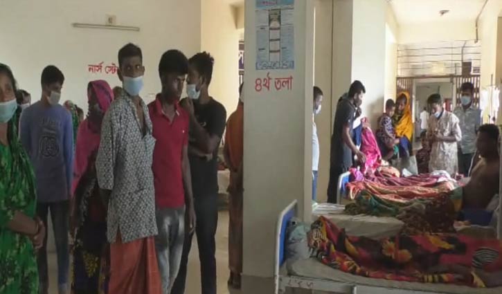 তালায় ২ পিকআপের মুখোমুখি সংঘর্ষে নিহত ২ তালায় ২ পিকআপের মুখোমুখি সংঘর্ষে নিহত ২