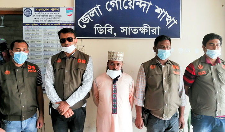 শিক্ষার্থীকে ধর্ষণ-ভিডিও ধারণ: শিক্ষক গ্রেপ্তার শিক্ষার্থীকে ধর্ষণ-ভিডিও ধারণ: শিক্ষক গ্রেপ্তার