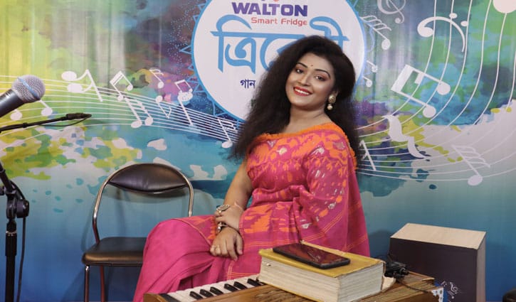 আজ গাইবেন প্রিয়াংকা আজ গাইবেন প্রিয়াংকা