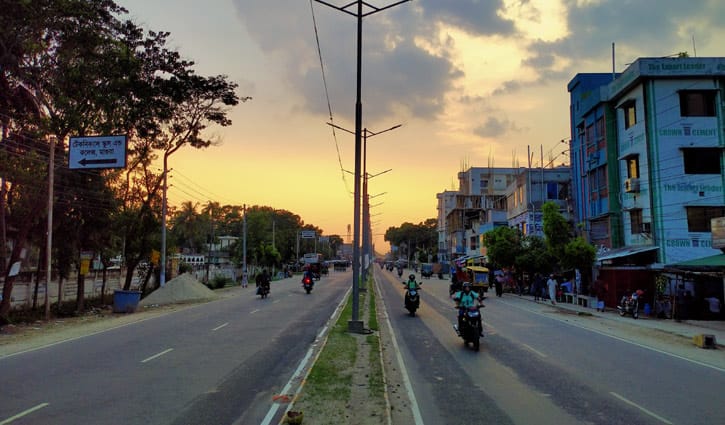 মাগুরা শহরে সর্বাত্মক লকডাউন মাগুরা শহরে সর্বাত্মক লকডাউন