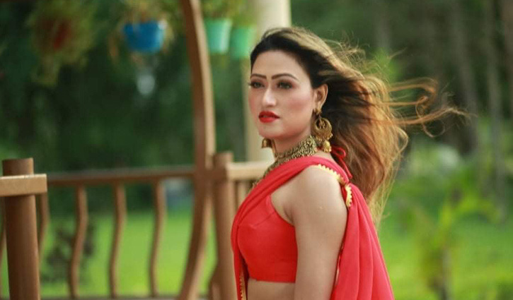 ‘বাসর ঘর’-এর ইতি টানলেন তানহা মৌমাছি