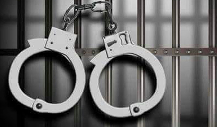 হেফাজতের কেন্দ্রীয় নেতা সানাউল্লাহ গ্রেপ্তার হেফাজতের কেন্দ্রীয় নেতা সানাউল্লাহ গ্রেপ্তার