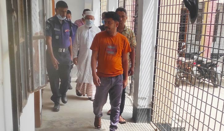 ২ ইউপি প্রার্থীর সমর্থকদের সংর্ঘষের ঘটনায় আটক ৪ ২ ইউপি প্রার্থীর সমর্থকদের সংর্ঘষের ঘটনায় আটক ৪