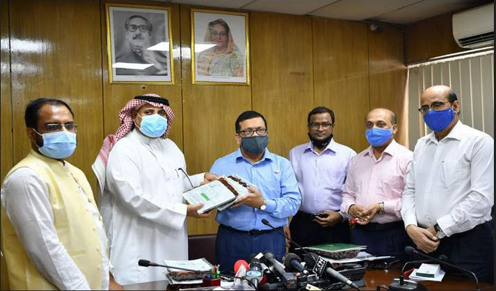 ইফতারের জন্য ৪০ মেট্রিক টন খেজুর দিলো সৌদি সরকার ইফতারের জন্য ৪০ মেট্রিক টন খেজুর দিলো সৌদি সরকার