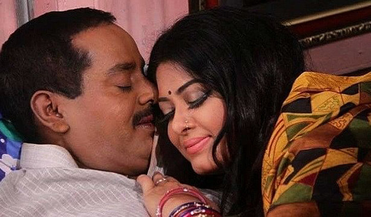 ‘সৌভাগ্য’ নিয়ে বিপাকে ডিপজল ‘সৌভাগ্য’ নিয়ে বিপাকে ডিপজল