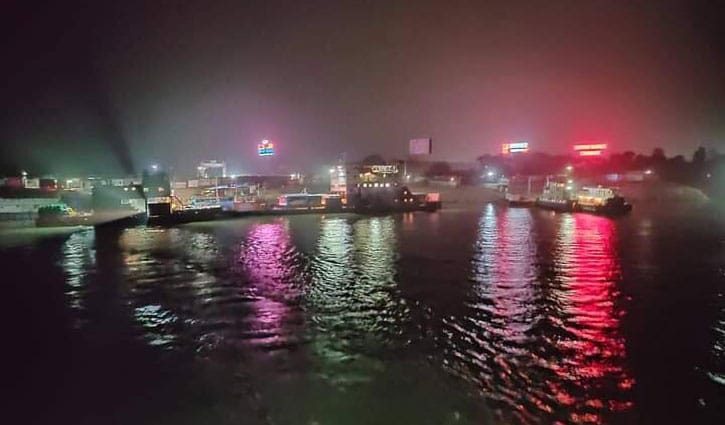 Ferry service on Paturia-Daulatdia route to remain halted from today Ferry service on Paturia-Daulatdia route to remain halted from today