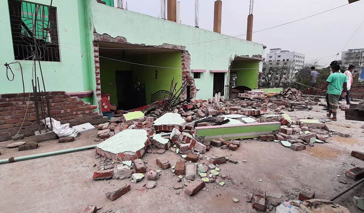 ফতুল্লায় গ্যাস বিস্ফোরণে শিশুসহ দগ্ধ ১১ ফতুল্লায় গ্যাস বিস্ফোরণে শিশুসহ দগ্ধ ১১