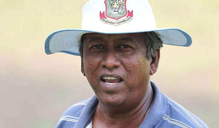 করোনা পজিটিভ বিসিবির প্রধান পিচ কিউরেটর করোনা পজিটিভ বিসিবির প্রধান পিচ কিউরেটর